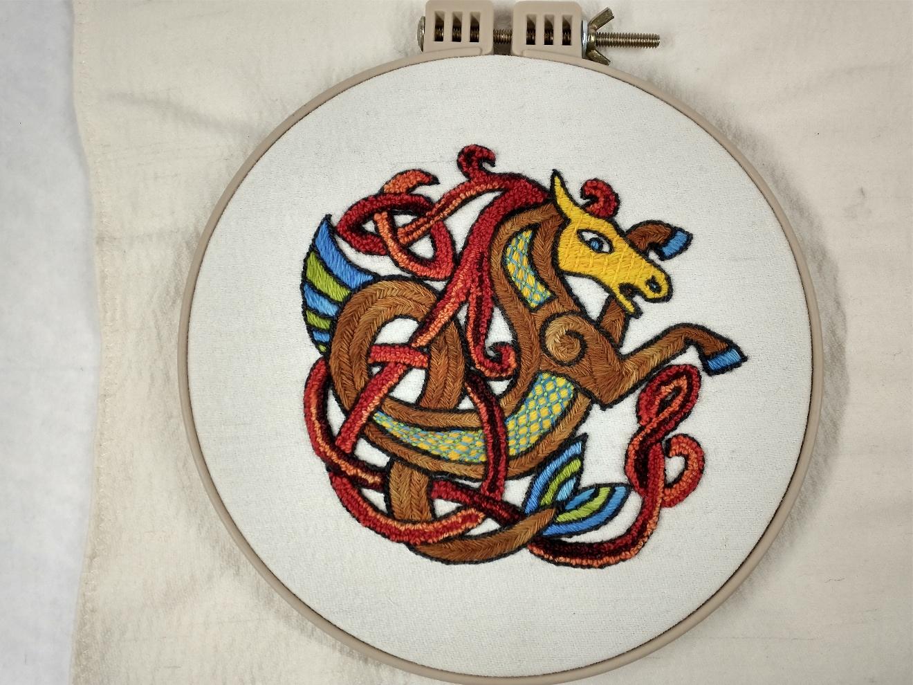 Wool Embroidery & Ultra Punch Needle: Knotwork Seahorse