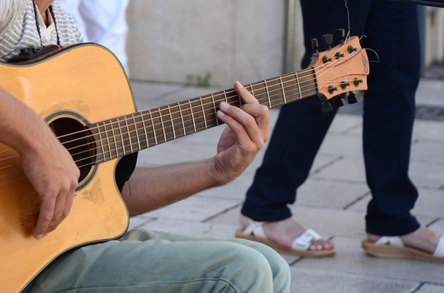Guitar with sandals