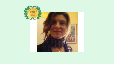 Image of Luisa Ardigò with her Lessonface Teacher of the Year in Italian badge