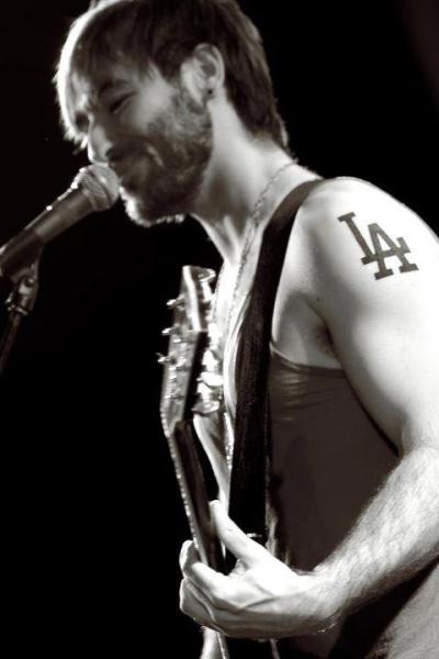 Ian Thomas McCulloch of Stonefeather Teaches at LessonFace.com