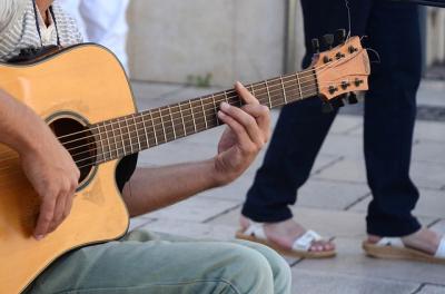 Guitar with sandals