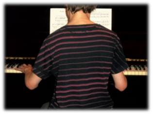 Piano player