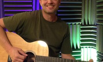 Master The F Chord on Guitar