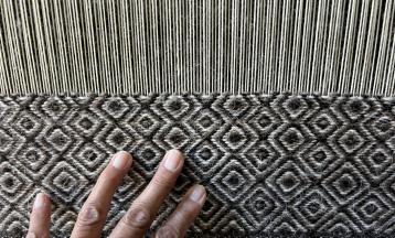 Navajo Weaving with TahNibaa Naataanii