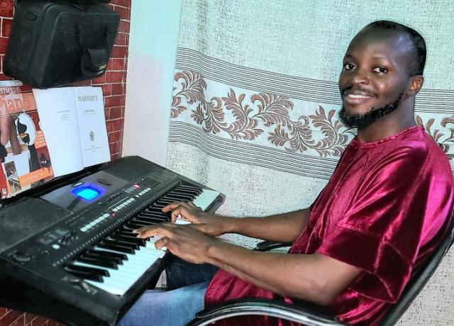 Olawole Olarinde Aro