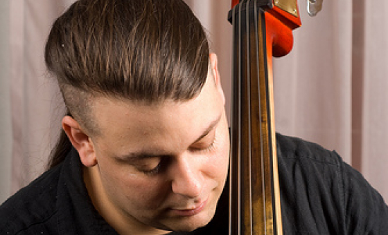 Bryant Waner teaches live online bass lessons at Lessonface