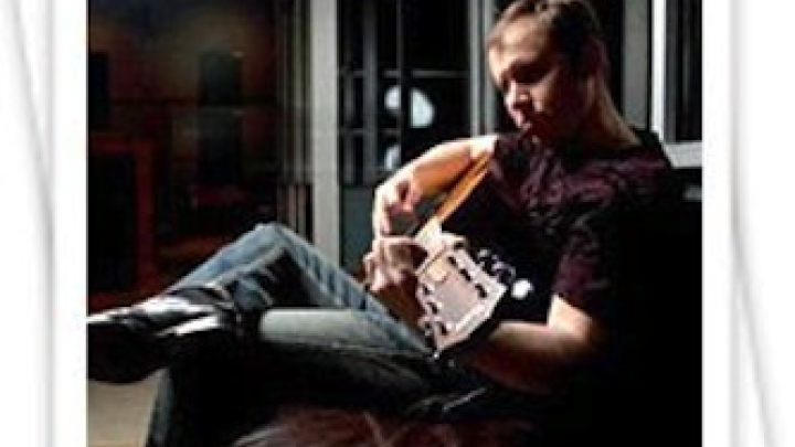 Dave Brooks Teaches Pop, Gospel, and Country Voice Online from Nashville