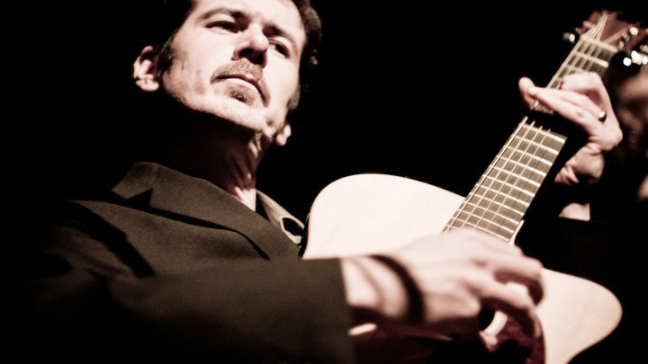 Dave Pedrick teaches live, online guitar lessons at Lessonface.com