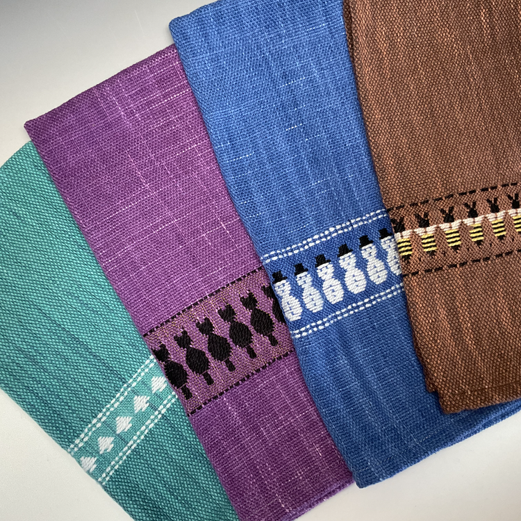 Weave Motifs Using an Overshot Technique